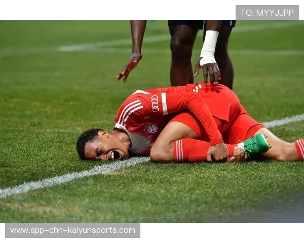 萨内边路超车后横传门前,穆西亚拉轻松推空门得分 萨内边路超车后横传门前,穆西亚拉轻松推空门得分