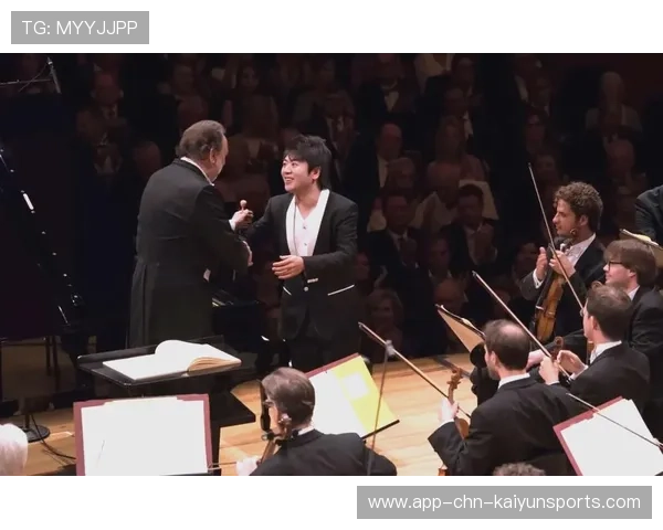 掌声雷动表现赢得认可👏