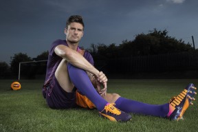 开云体育官网下载安装-肯尼亚长跑明星再度称霸世界赛场，肯尼亚长跑选手